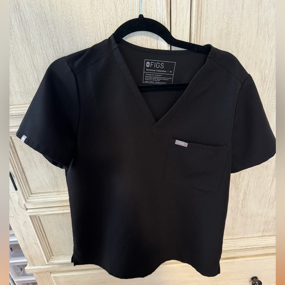 Women's Figs black Catarina one-pocket scrub top